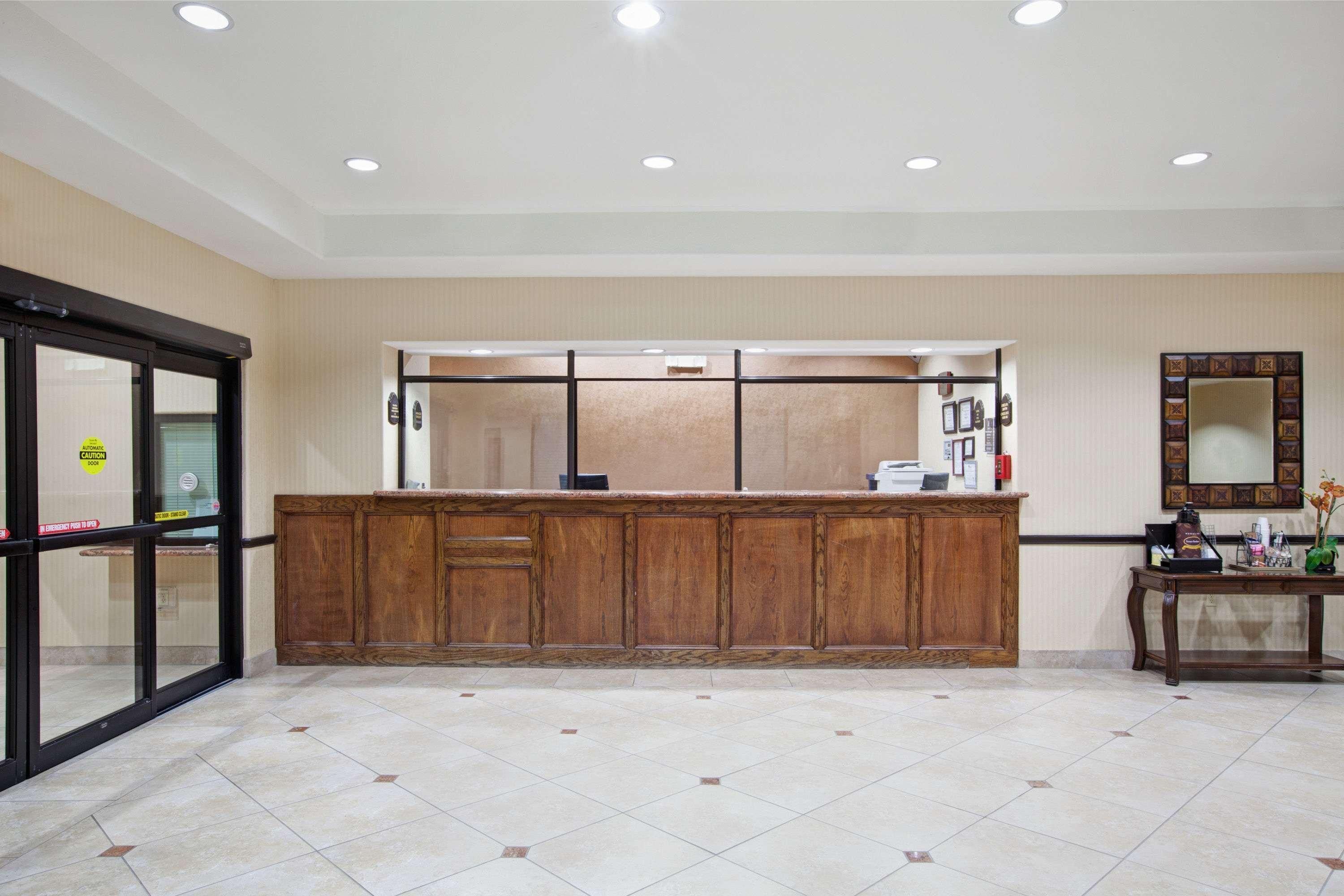 Super 8 By Wyndham Iah West/Greenspoint Aldine Exterior foto